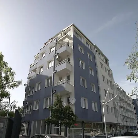 Modern Turquoise Apartment/free Wifi Apartment Sofia